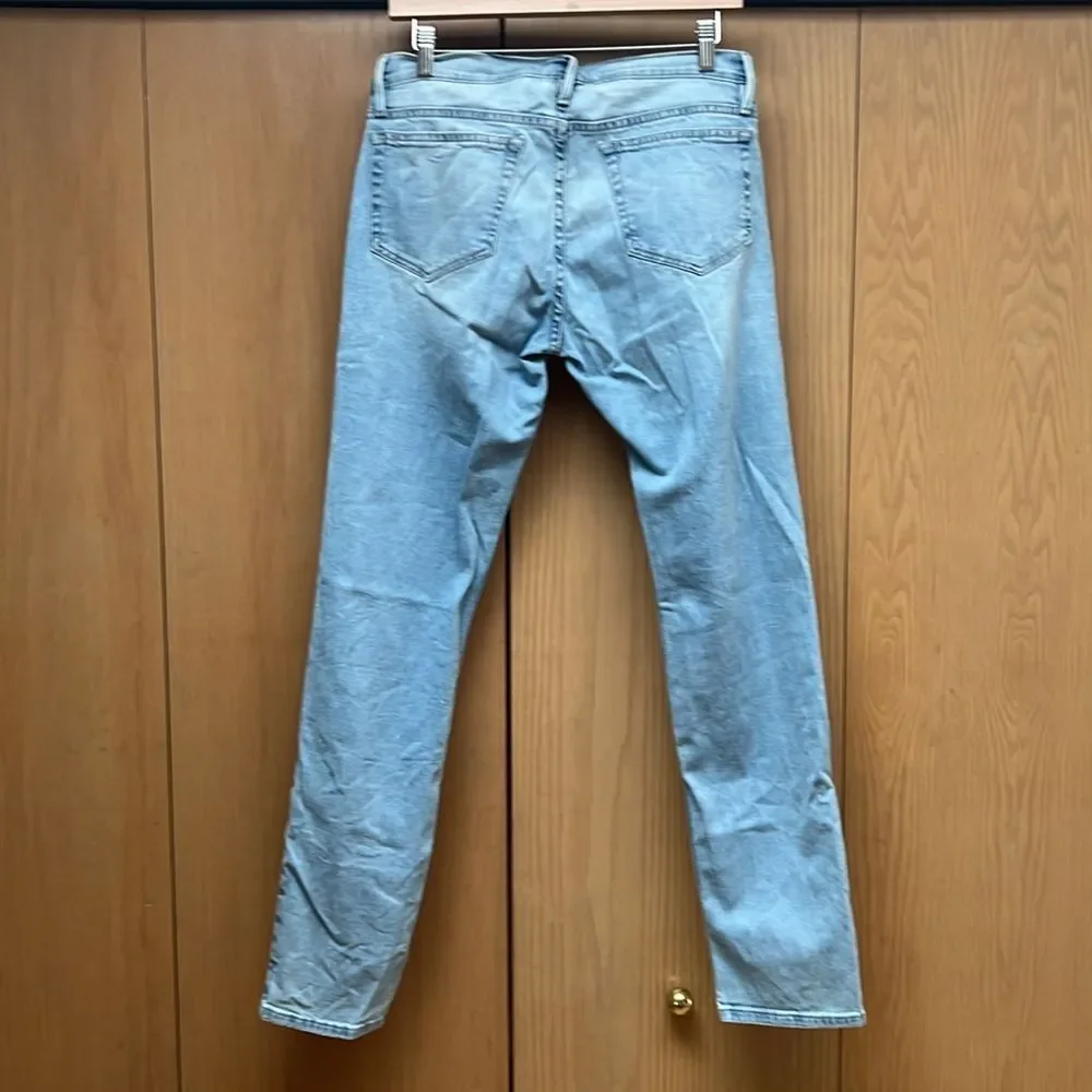 FRAME Men's L'Homme Slim Leg Jeans in Sunbath Size 30